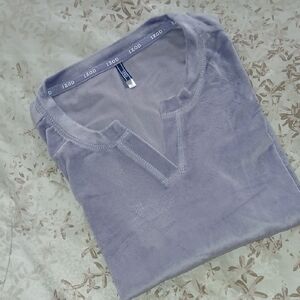 IZOD Wine Womens Top Size SMALL